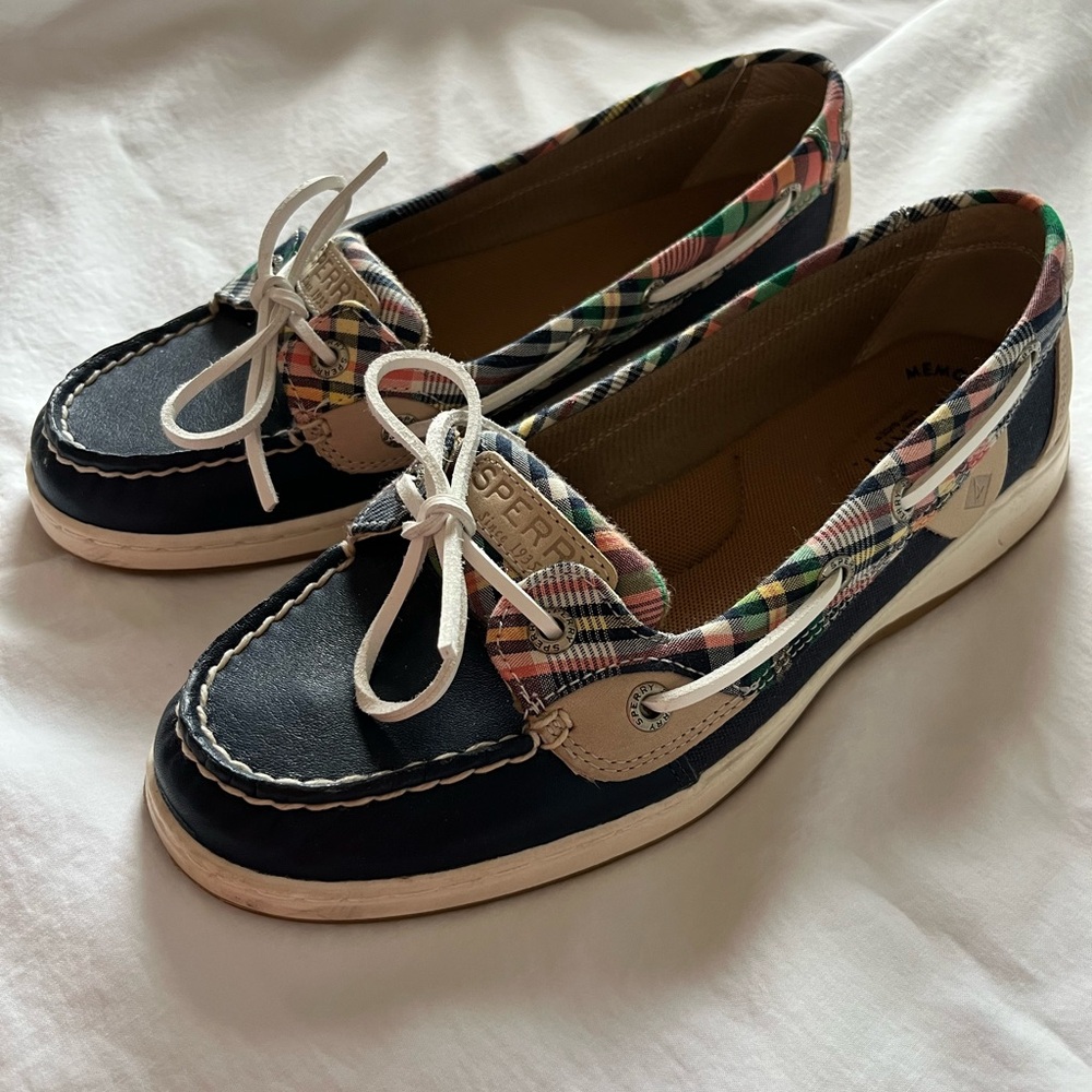 Sperry Women's Navy Plaid Boat Shoes